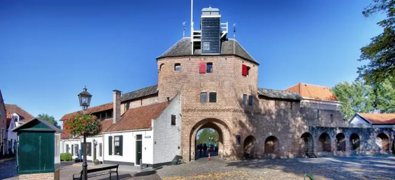 Vischpoort Harderwijk Front